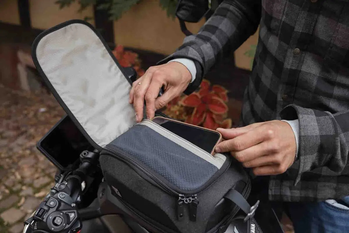Sw-Motech Legend Gear LT4 Tank Bag Black 4-6 Liter