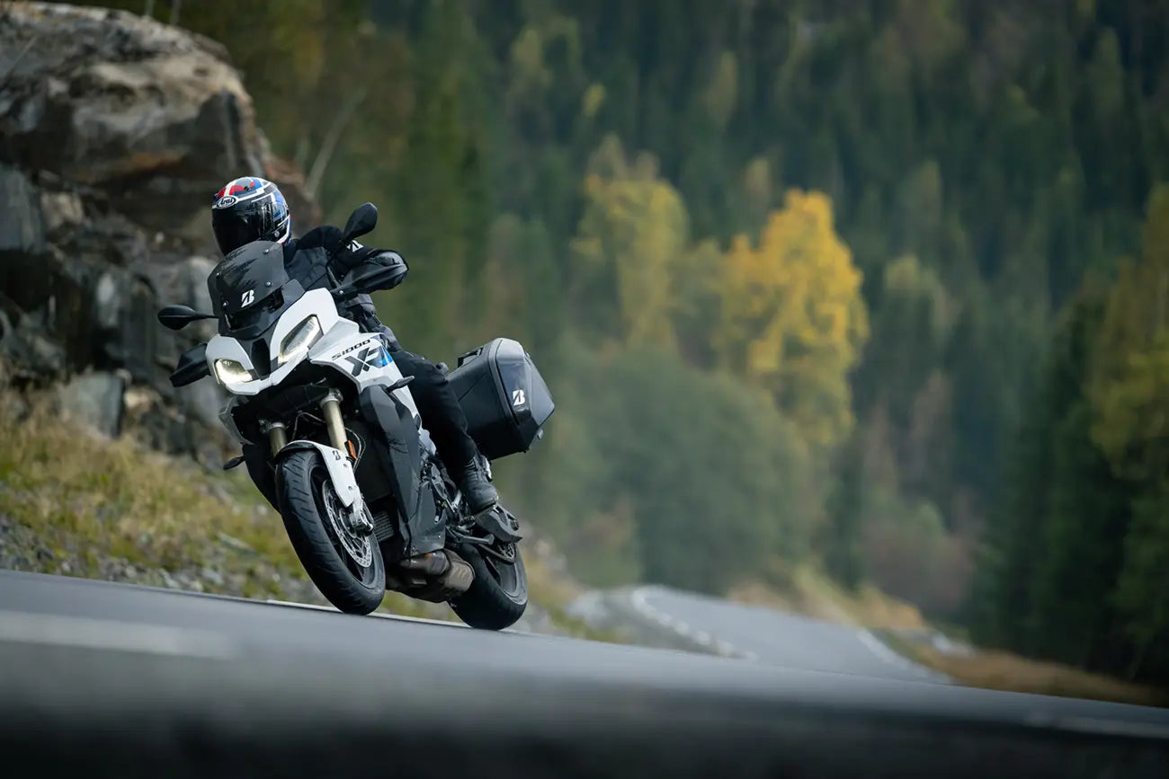 Bridgestone T33 Tire 120/70zr18 Front