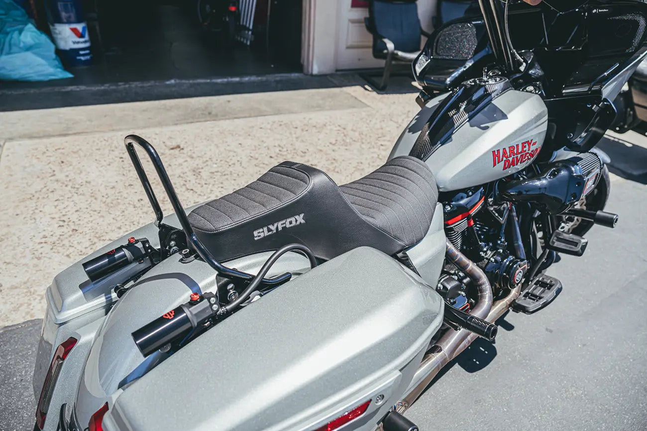 Slyfox High Noon Seat - For Harley Davidson