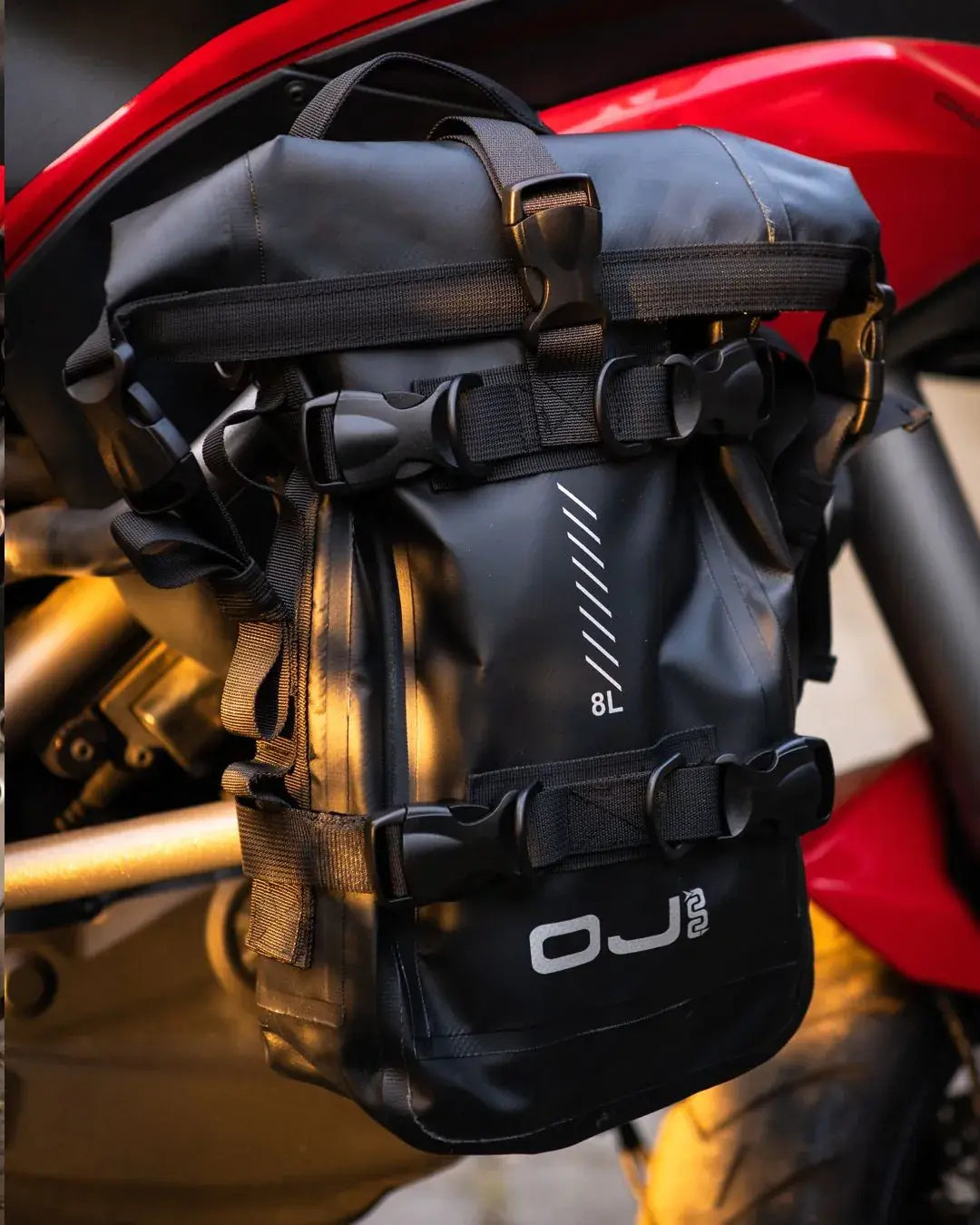 OJ Dry Excursion Engine Guard Bag 8 Liters Black