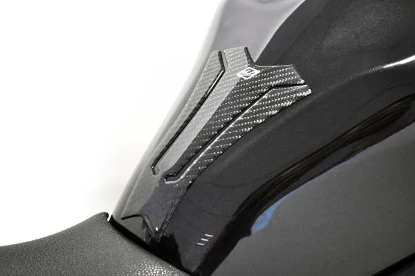 Uniracing Tank Pad For Bmw - Carbon Fiber Look