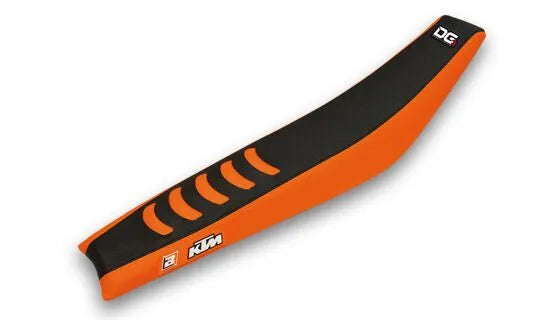 Blackbird Racing Double Grip 3 Seat Cover