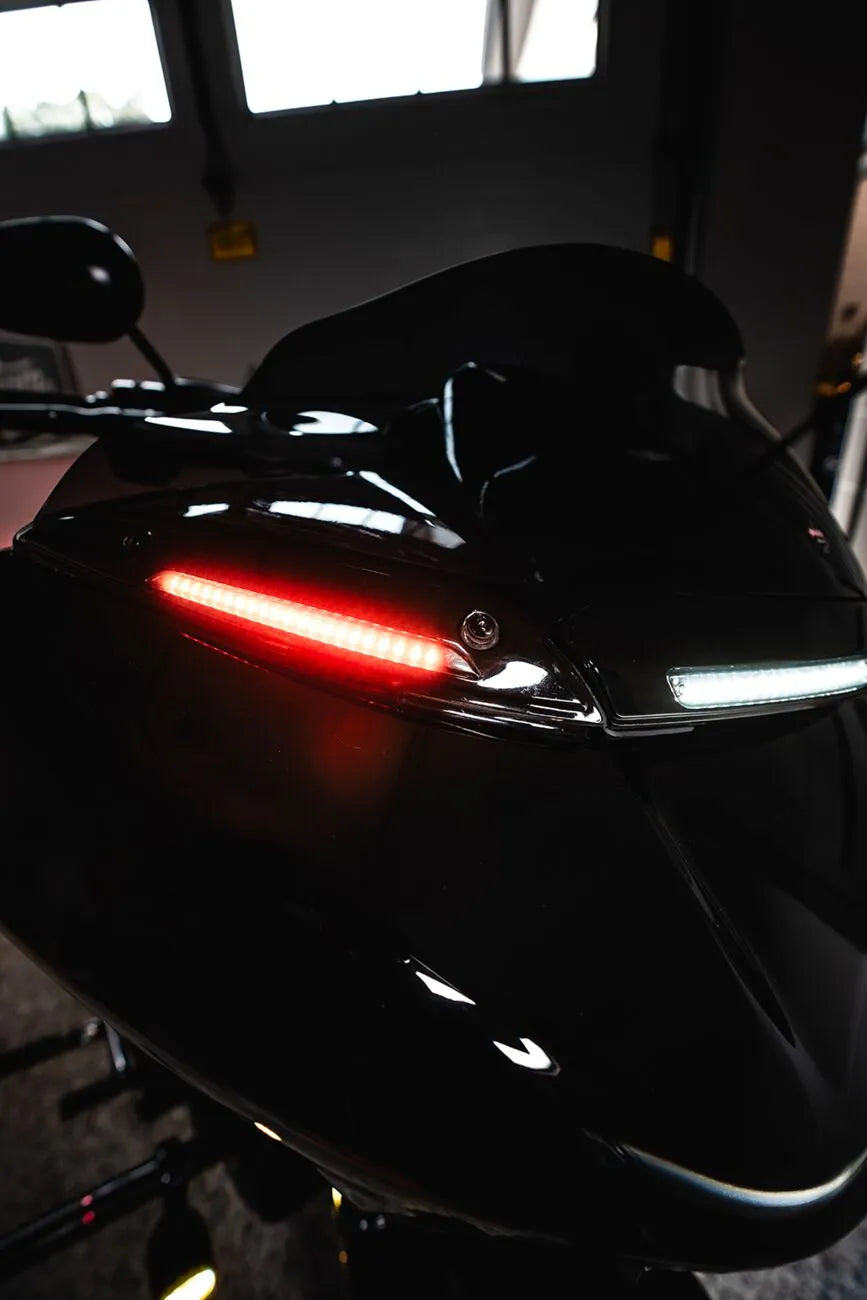 Custom Dynamics Genesis 4 Led Road Glide Windshield Trim
