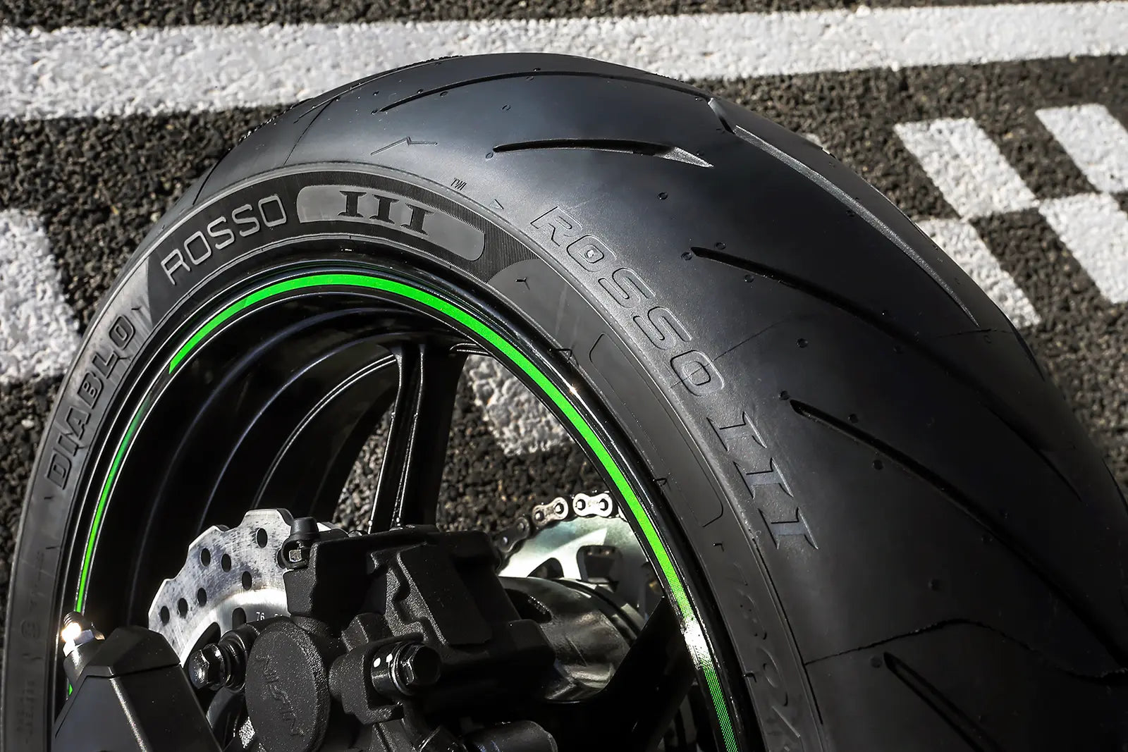 Pirelli Diablo Rosso Iii Tire 240/45zr17 Rear