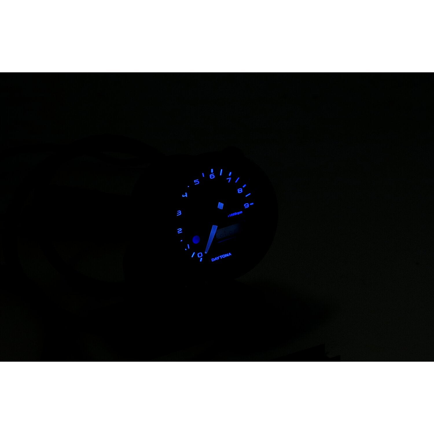 Daytona Velona 48mm tacho 15000rpm color changer