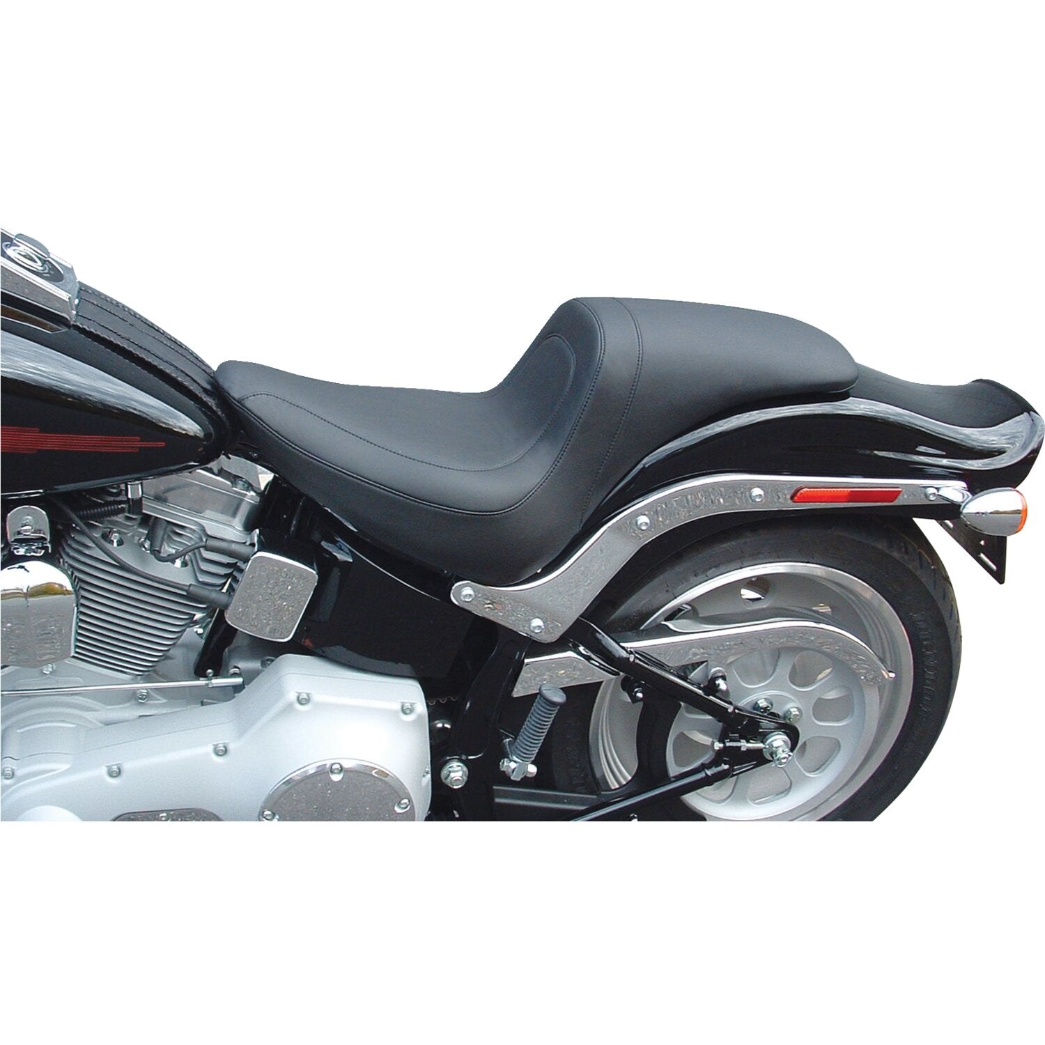 Mustang Tripper Fastback 2-up one-piece seat