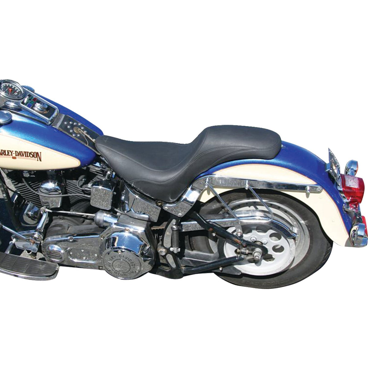 Mustang Tripper Fastback 2-up one-piece seat