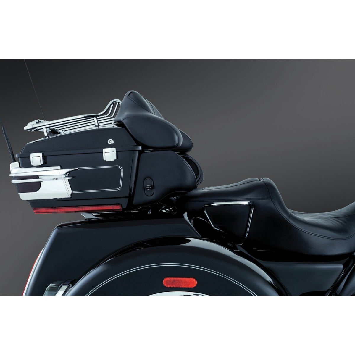 Kuryakyn Relocator kit for Tour-Pak