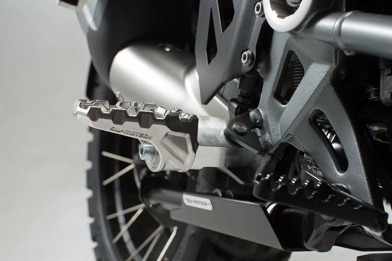 Sw-motech Evolution Footrest Adjustable Kit