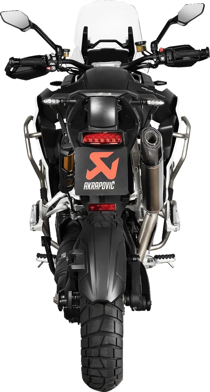 Akrapovic Slip-on Line Schalldämpfer mit Carbon-Endkappe - ECE Straßenzulassung