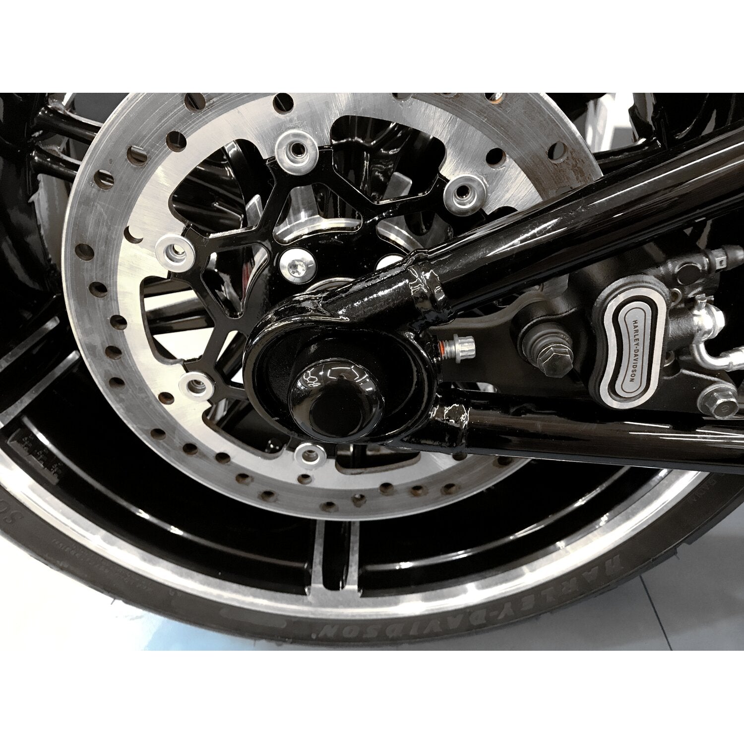 Killer Custom rear axle cover set - Gloss black
