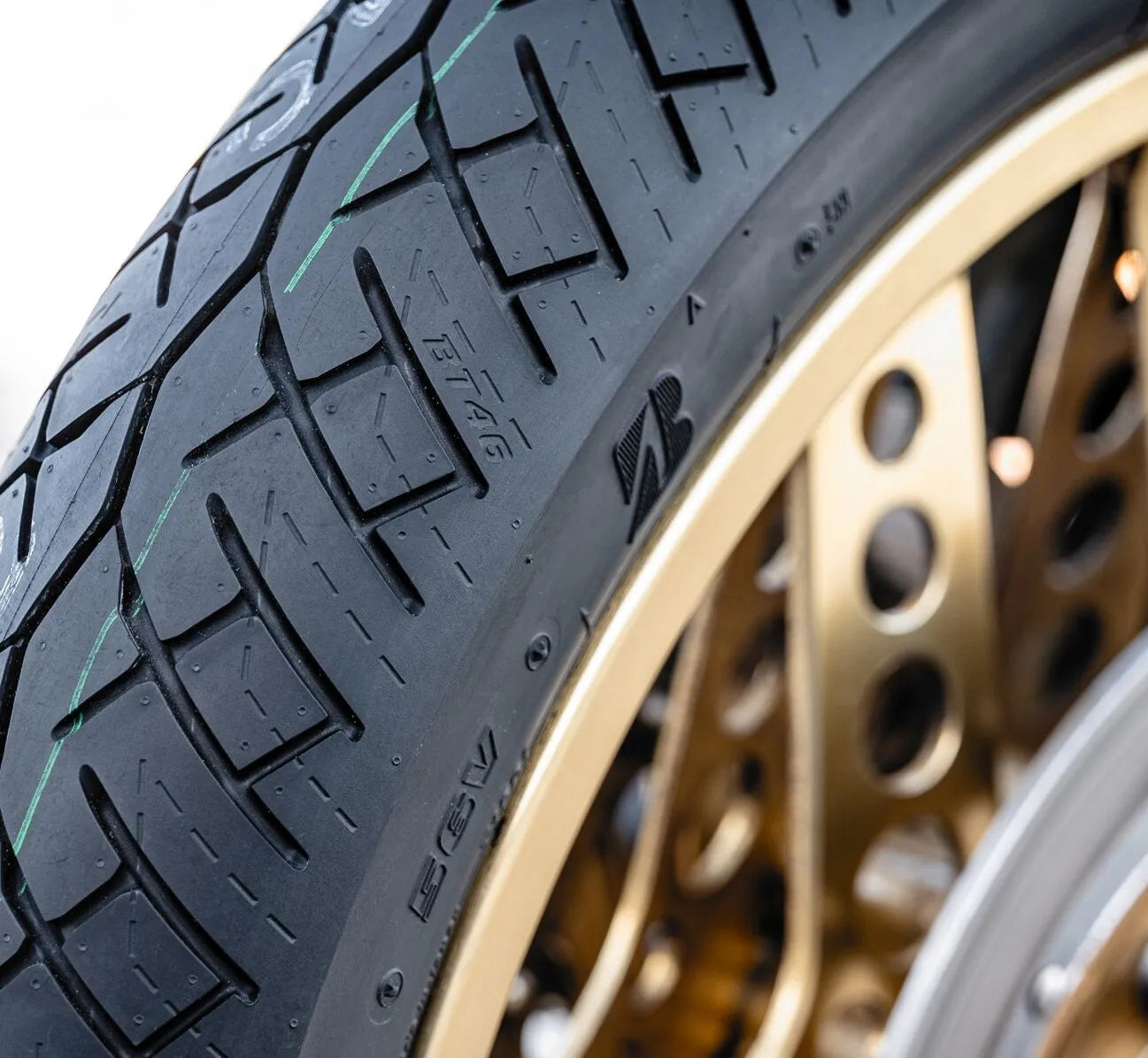 Bridgestone Battlax Bt46 Front Tire - 100/80-17