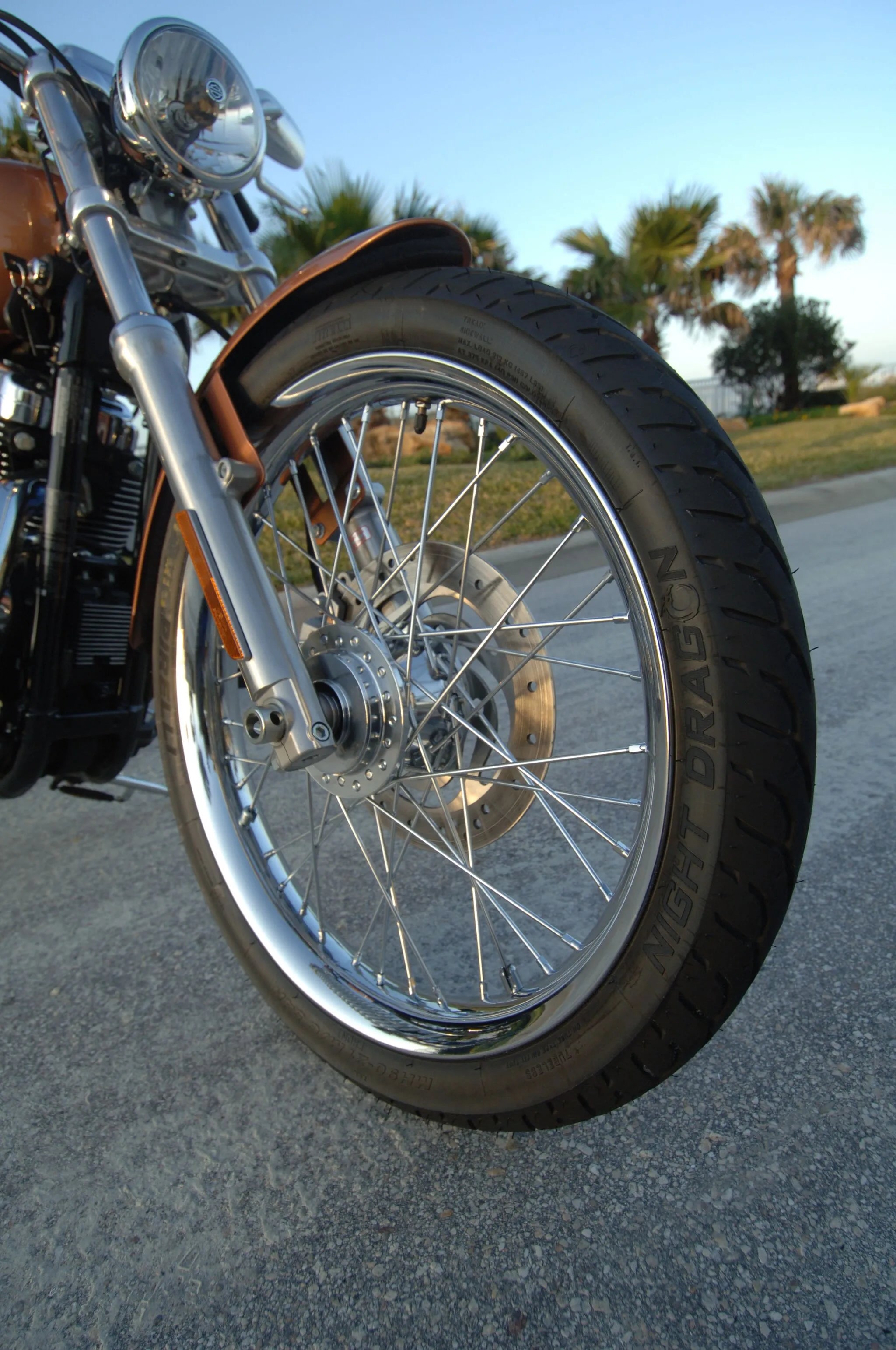 Pirelli Night Dragon Tire 130/80b17 Front