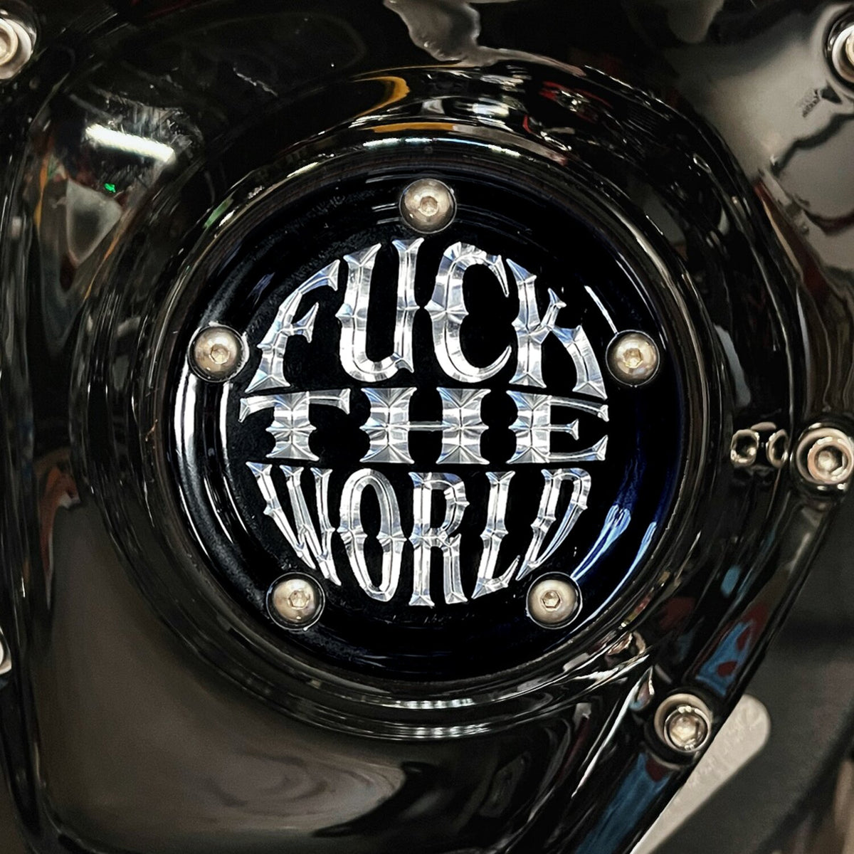 Indian Larry Motorcycles Indian Larry 'FTW' logo 5-hole point cover - Gloss black