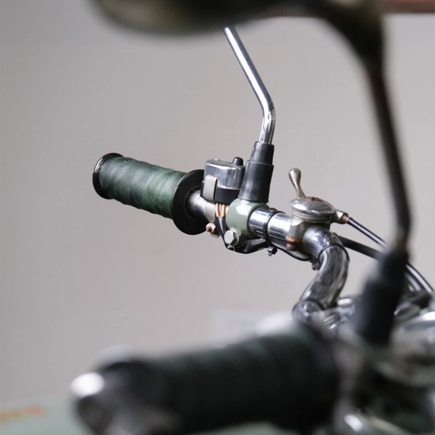 Trip Machine leather handlebar grip wraps - Forest Green