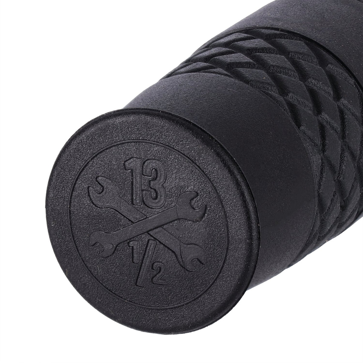 13 and a half company 13 1/2 Outlaw grips black 7/8"
