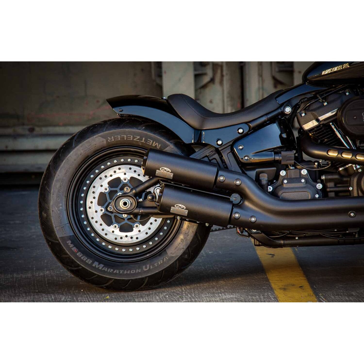 Rick's Motorcycles rear fender kit for 180mm tire - Short