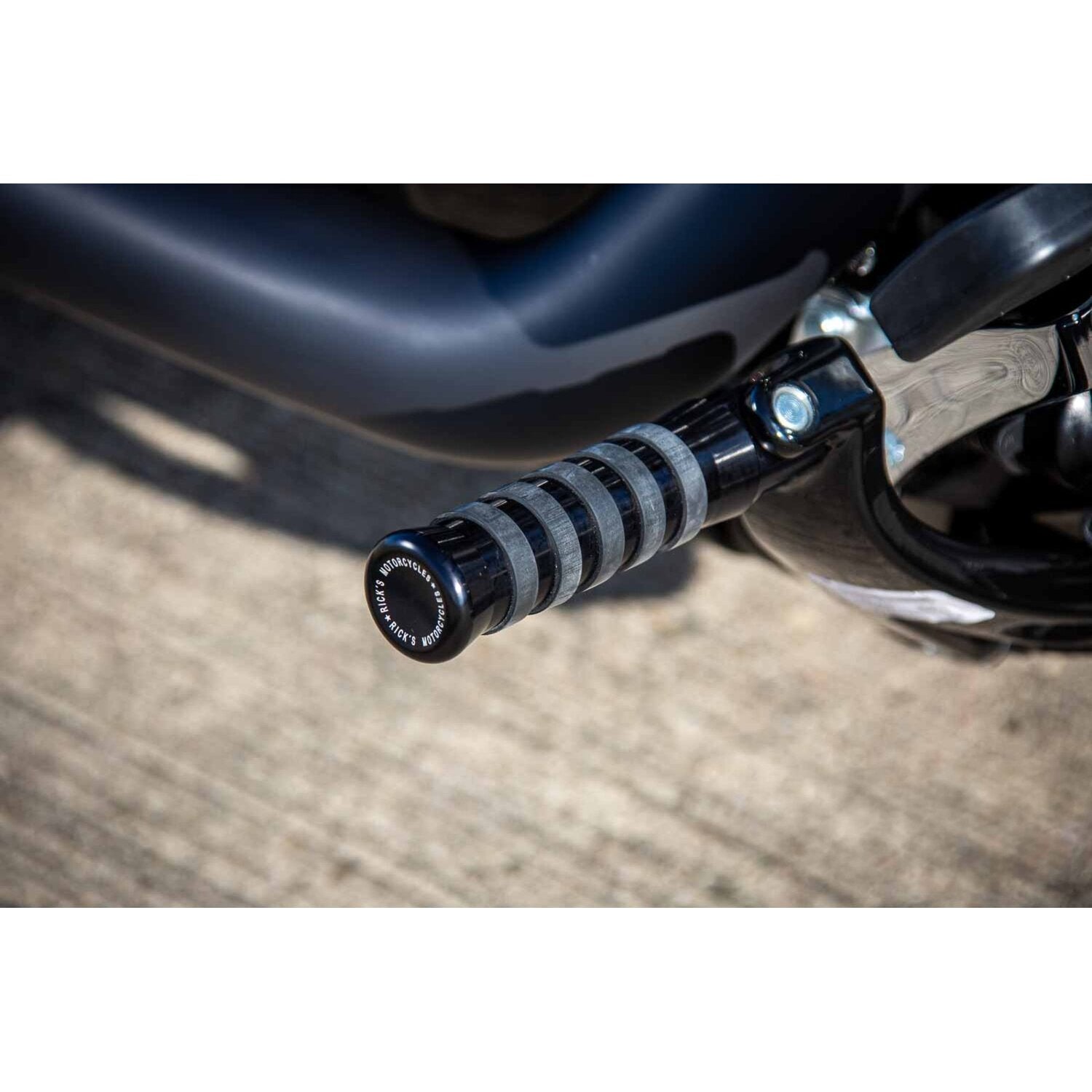 Rick's Motorcycles rider foot pegs O-ring style - Black