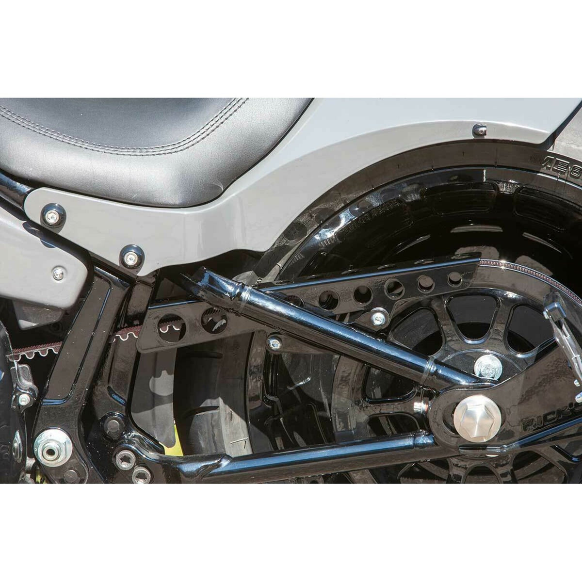 Rick's Motorcycles belt guard Round holes - Gloss black