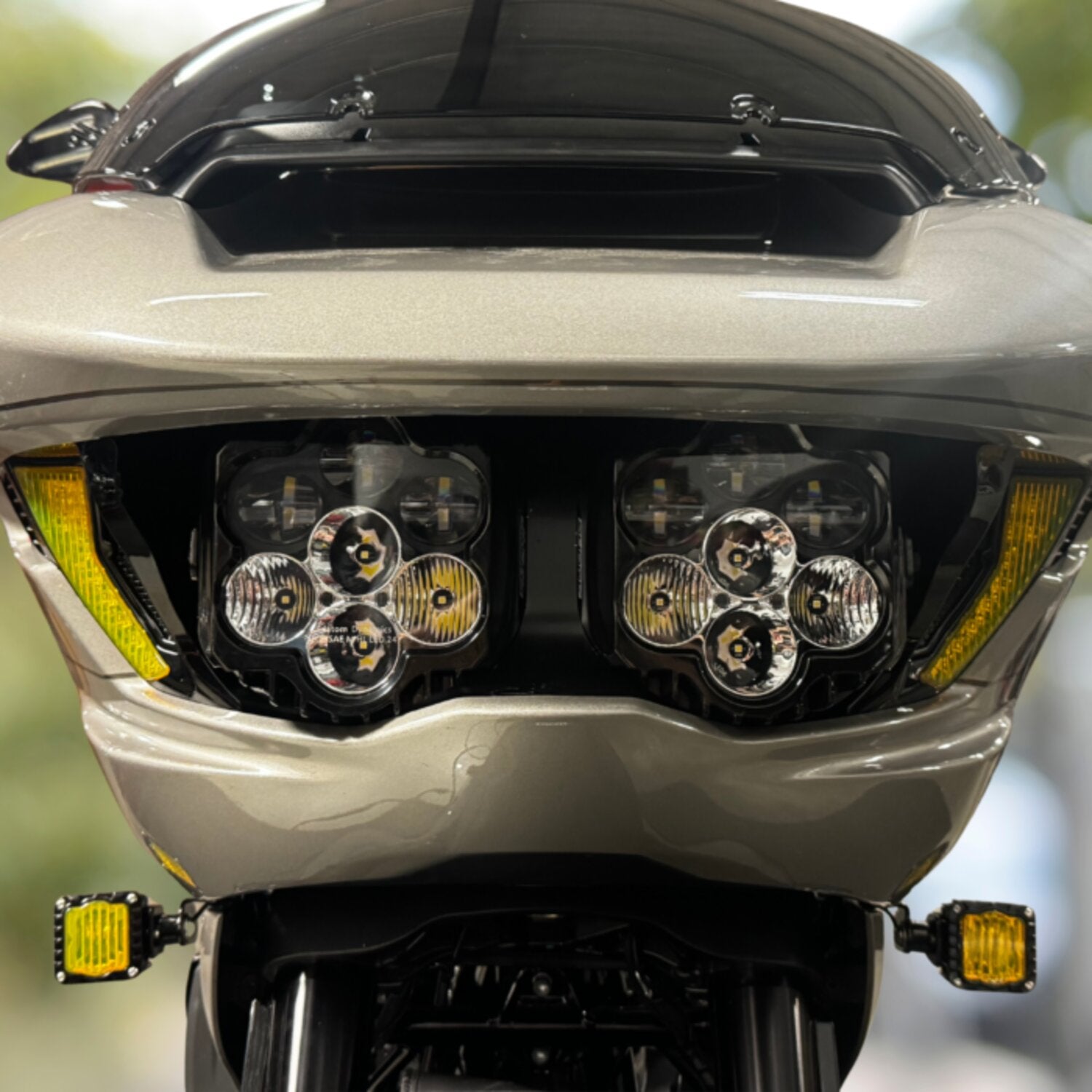 Custom Dynamics turn signal LED vent inserts - Front - Black