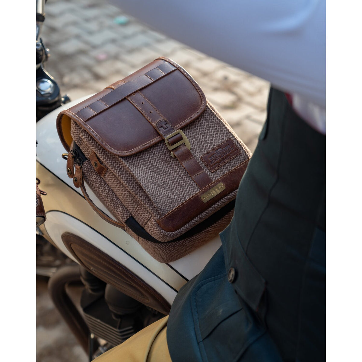 Trip Machine x DGR Kit cognac