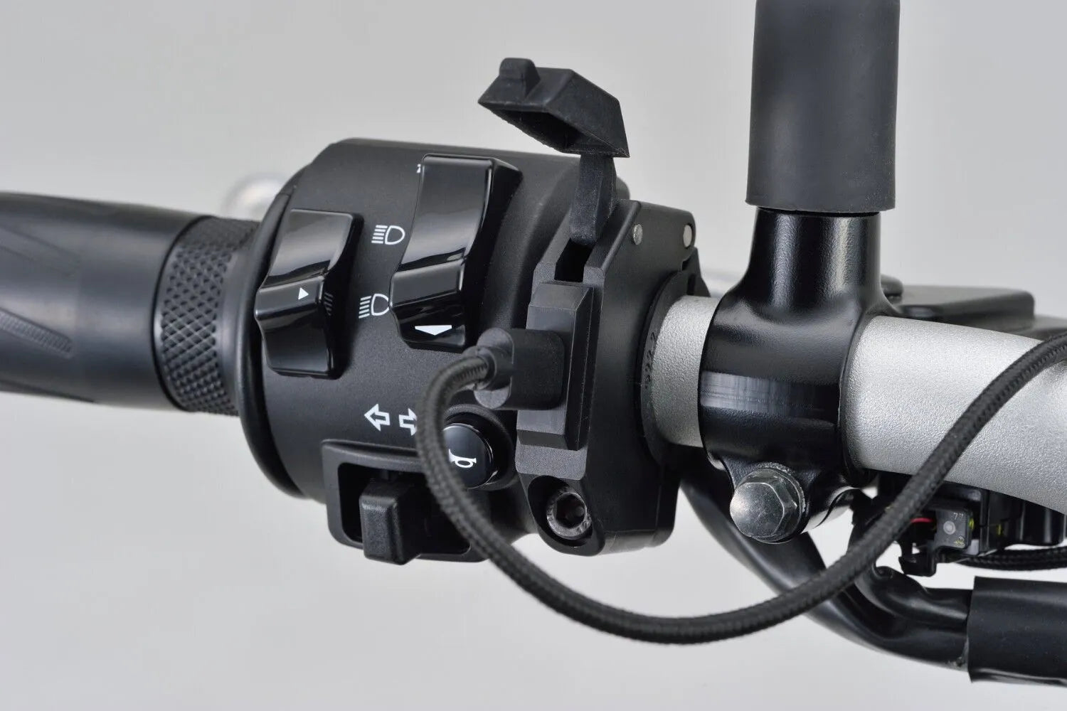 Daytona Motorcycle USB Charging Port