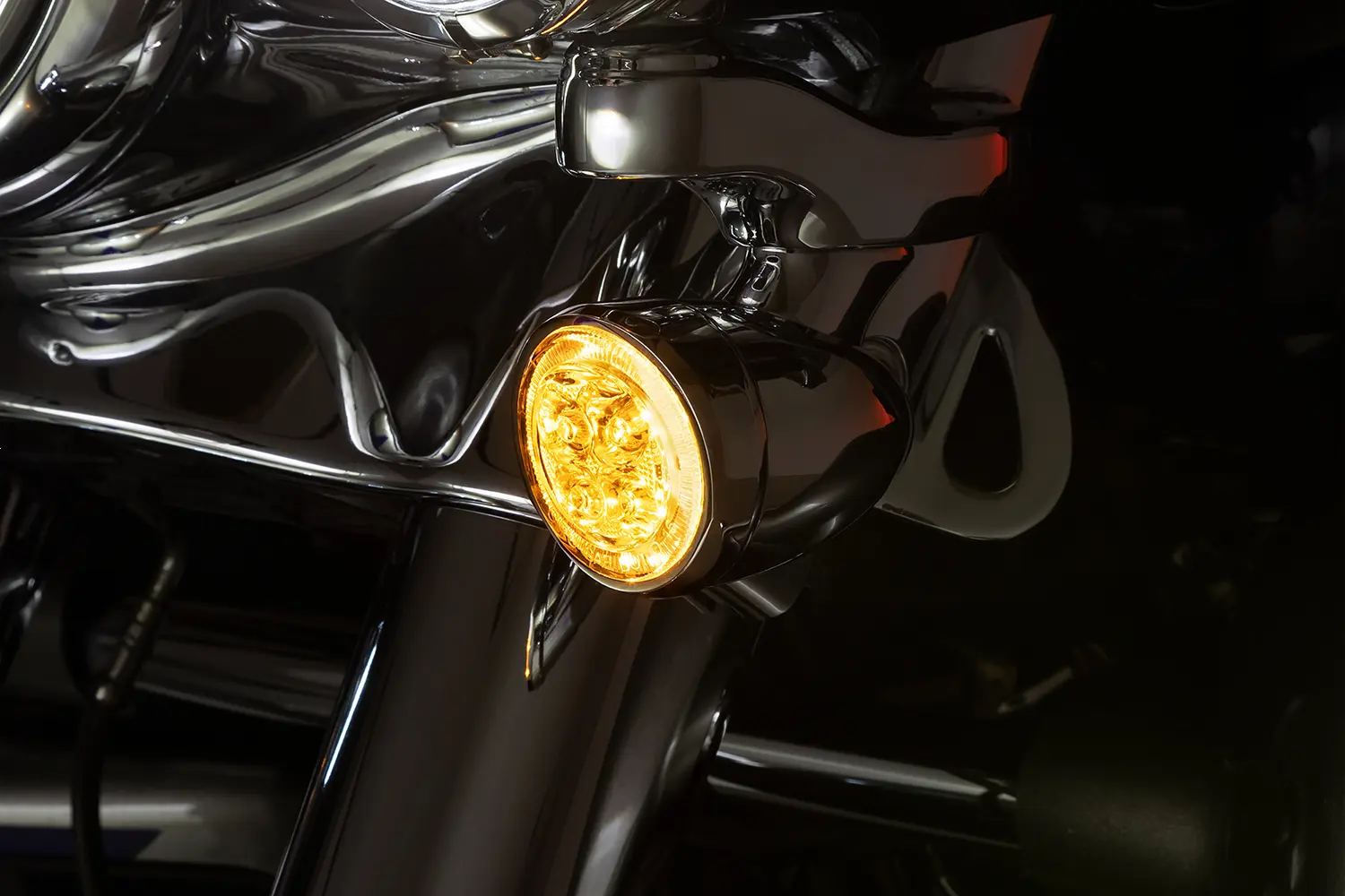 Ciro Led Fang Front Signal Light Inserts