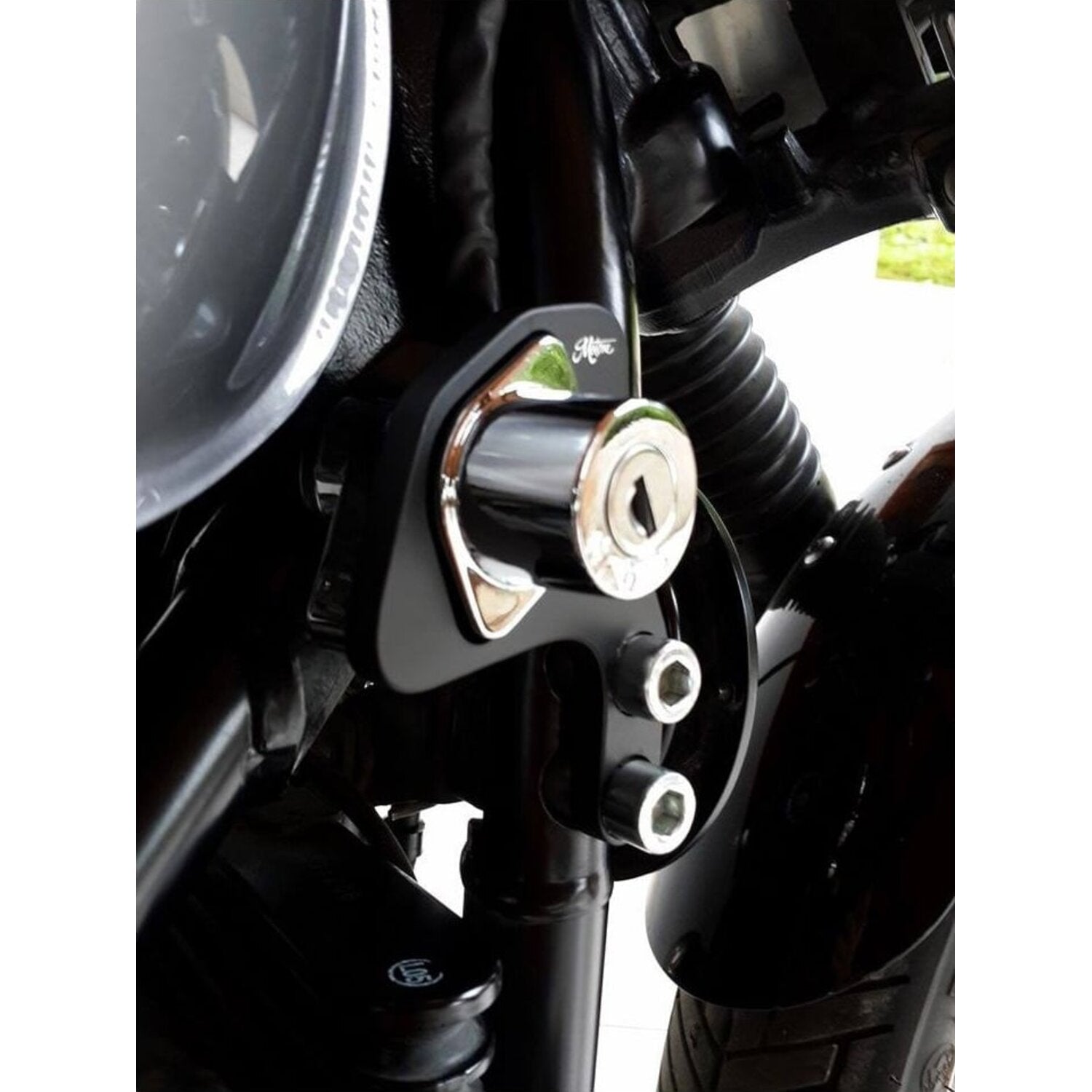 Motone ignition relocation bracket RHS - Black