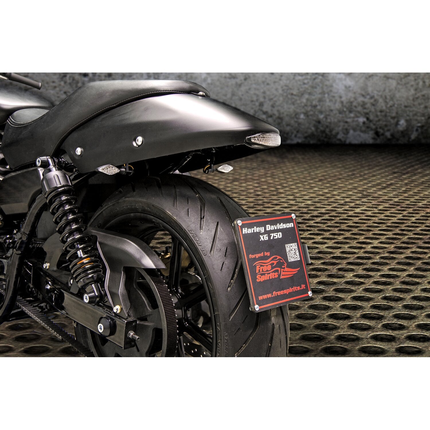 Free Spirits XG Street license plate bracket kit - Black