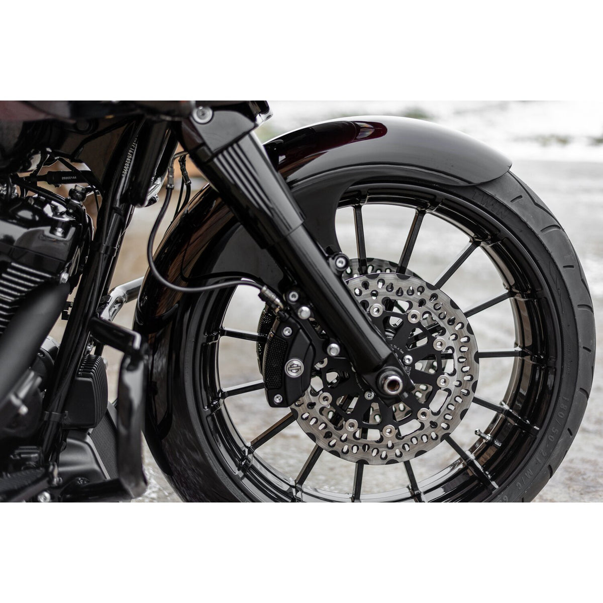 Killer Custom 'Wrapper' front fender 18 x 5.50 fat wheels