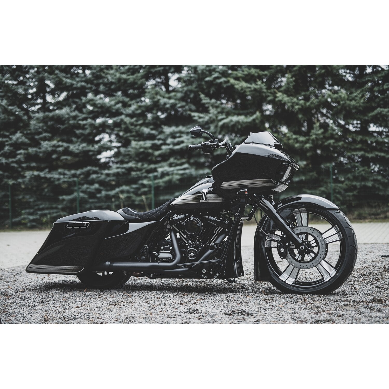 Killer Custom 'Bulldog' front fender 23 x 5.50 fat wheels