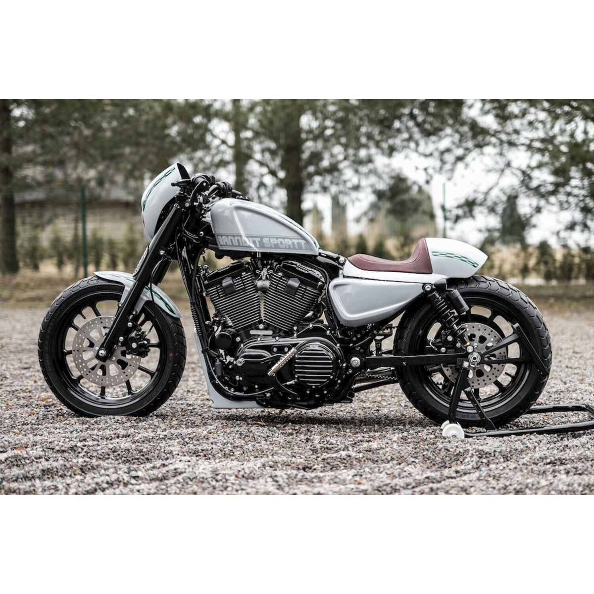 Killer Custom 'Cafe Racer' solo rear fender kit