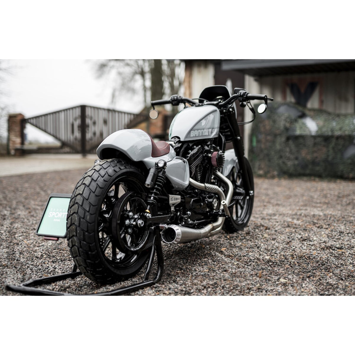 Killer Custom 'Cafe Racer' solo rear fender kit