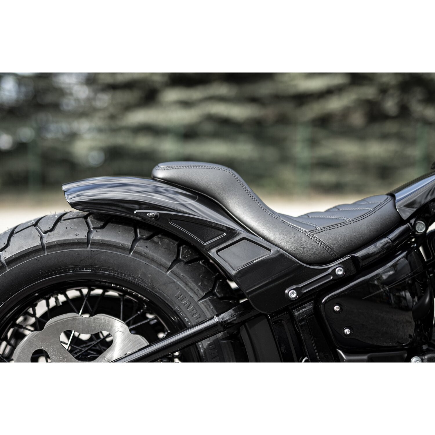 Killer Custom 'Predator' seat for 'Bobbstr'/'Rodstr' fender