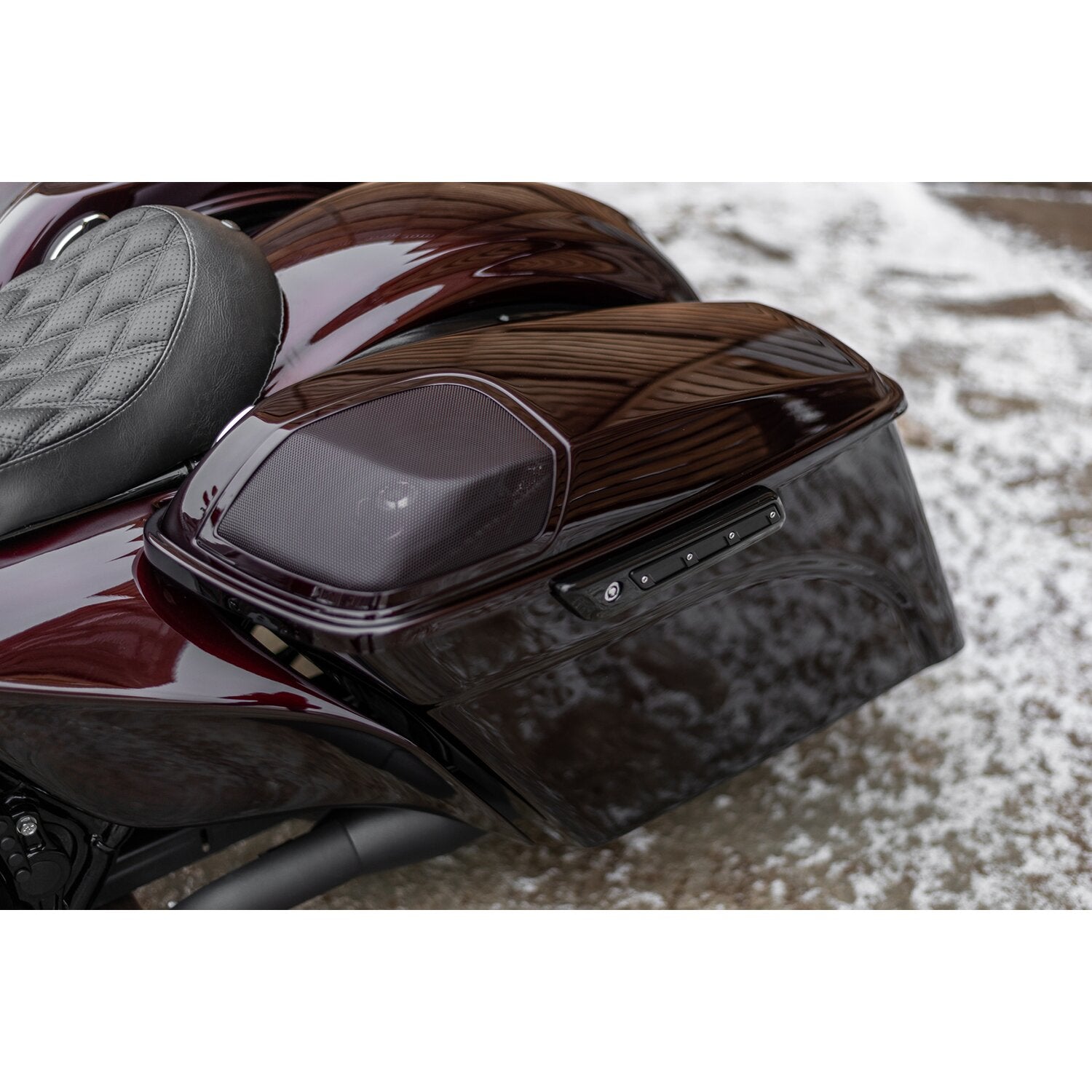 Killer Custom saddlebag latch inserts - Black
