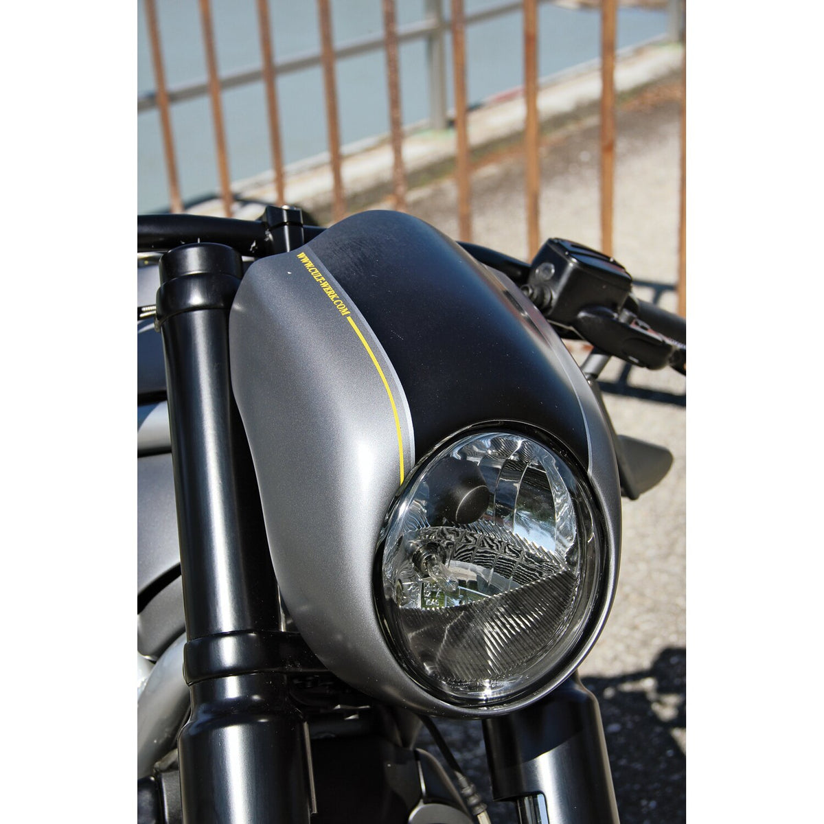Cult-Werk 'Night Rod style' V-Rod headlamp fairing kit