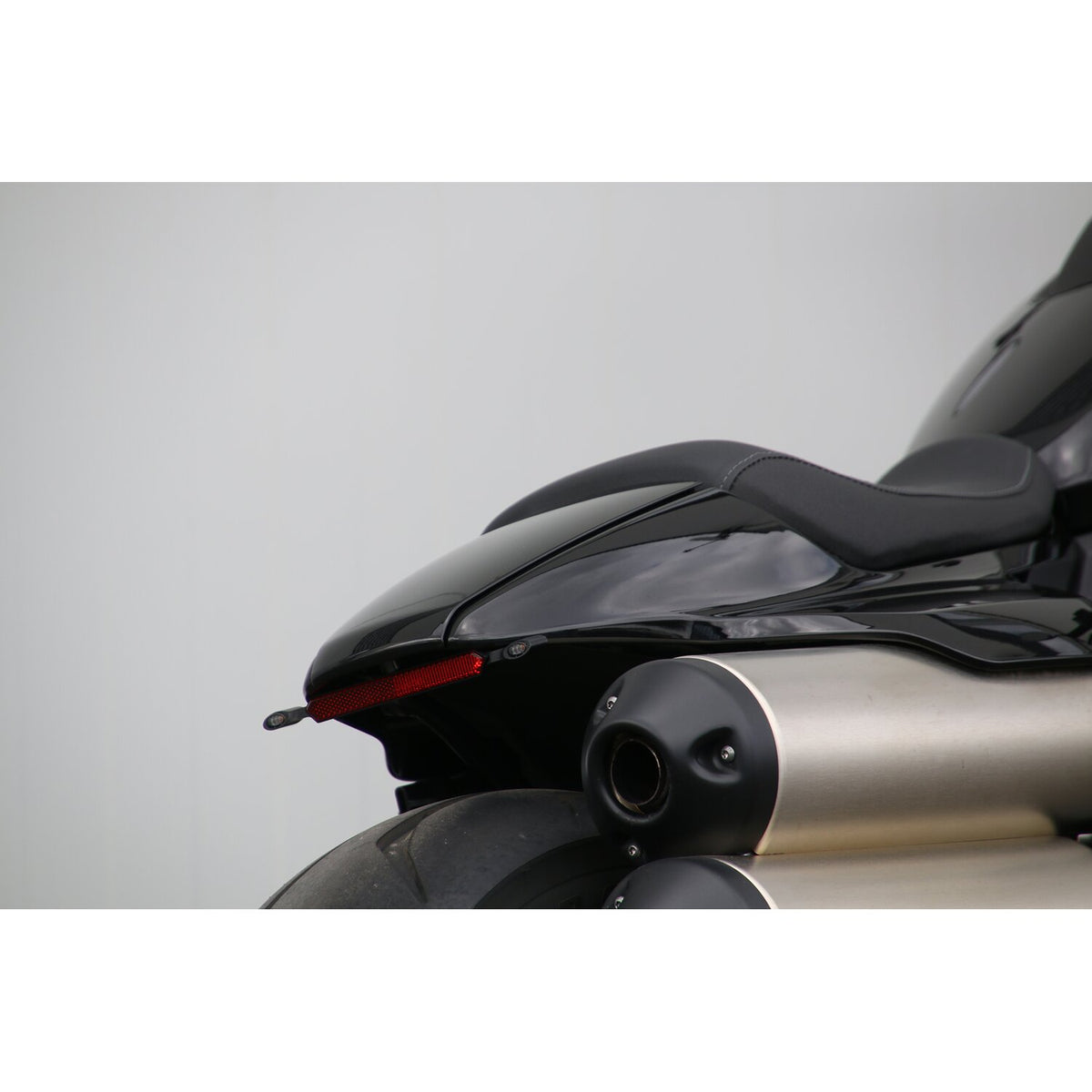 Kodlin light bar with taillight/turn signals - Black