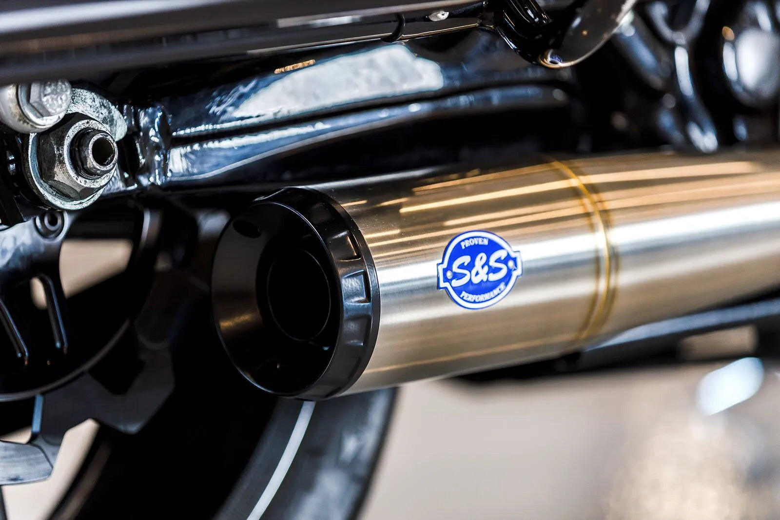 S&S Cycle 2-in-1 Diamondback Auspuffanlage - Optimiere deinen M-Eight!