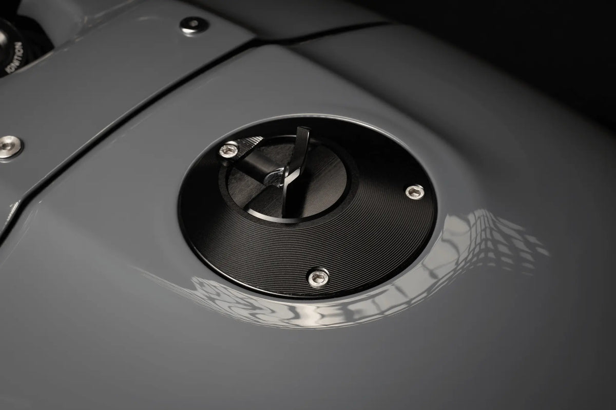 Gilles Tooling Fuel Cap Ver - 2 Black for BMW