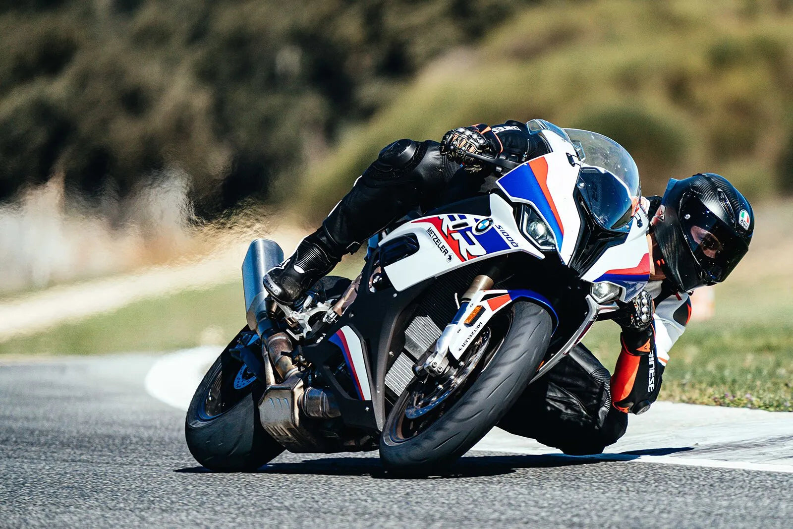 Metzeler Sportec M9 Rr Front Tire 120/70zr17