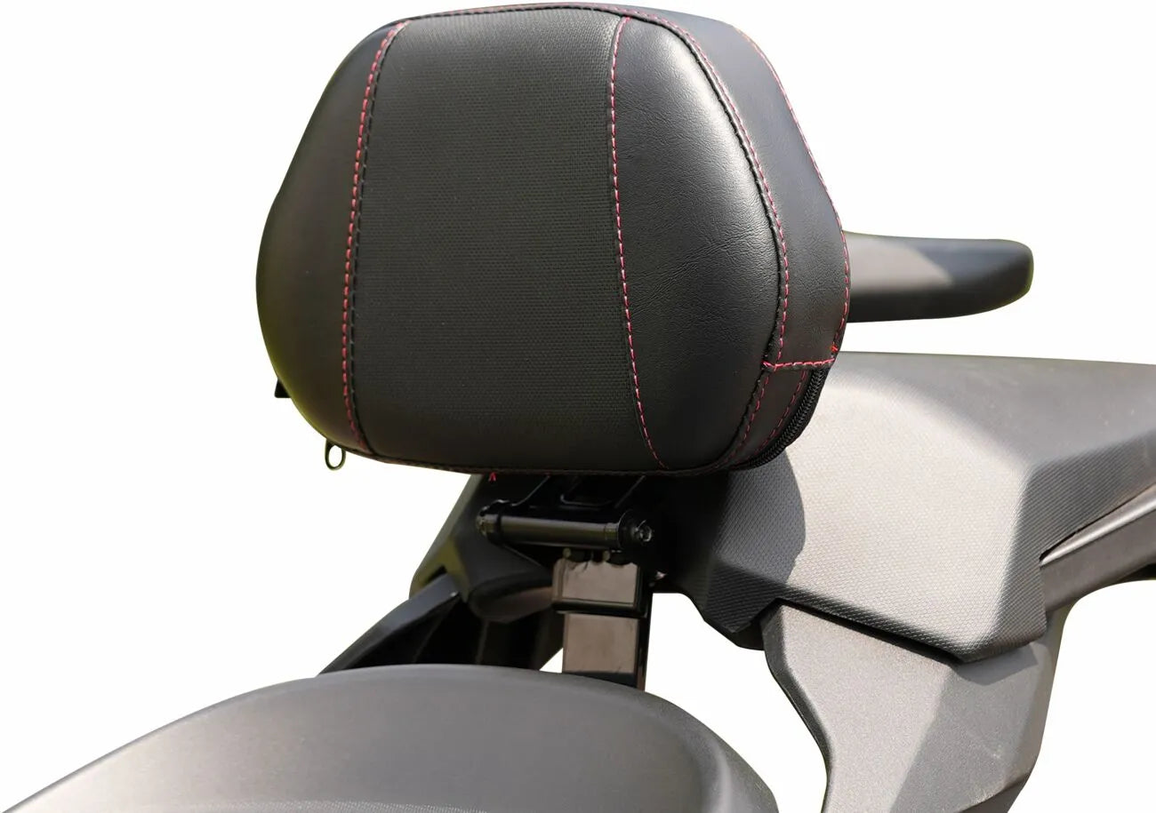 Show Chrome Grande Backrest For Can-am - For CAN AM (BRP)