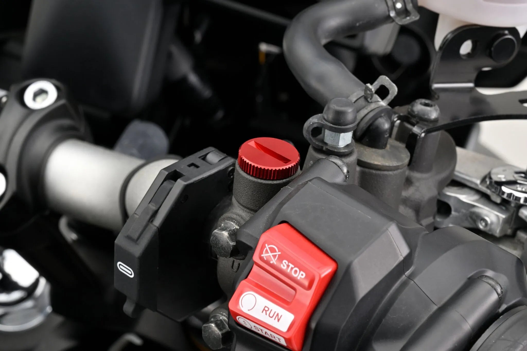 Daytona Mirror Plug Bolt M10 X 1.25 - Red Anodized