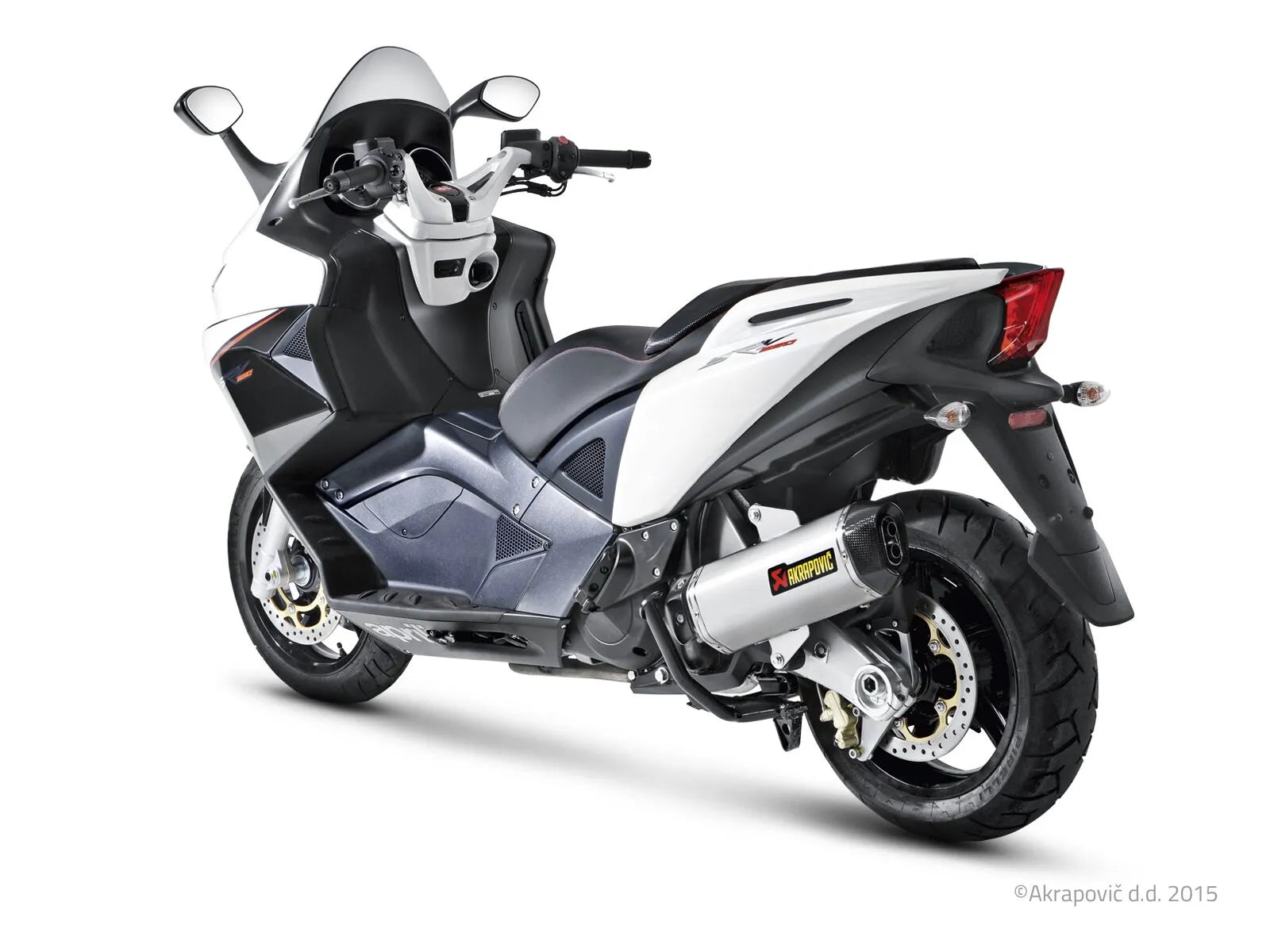 Akrapovic Slip-on Line Schalldämpfer Für Roller - ECE Straßenzulassung