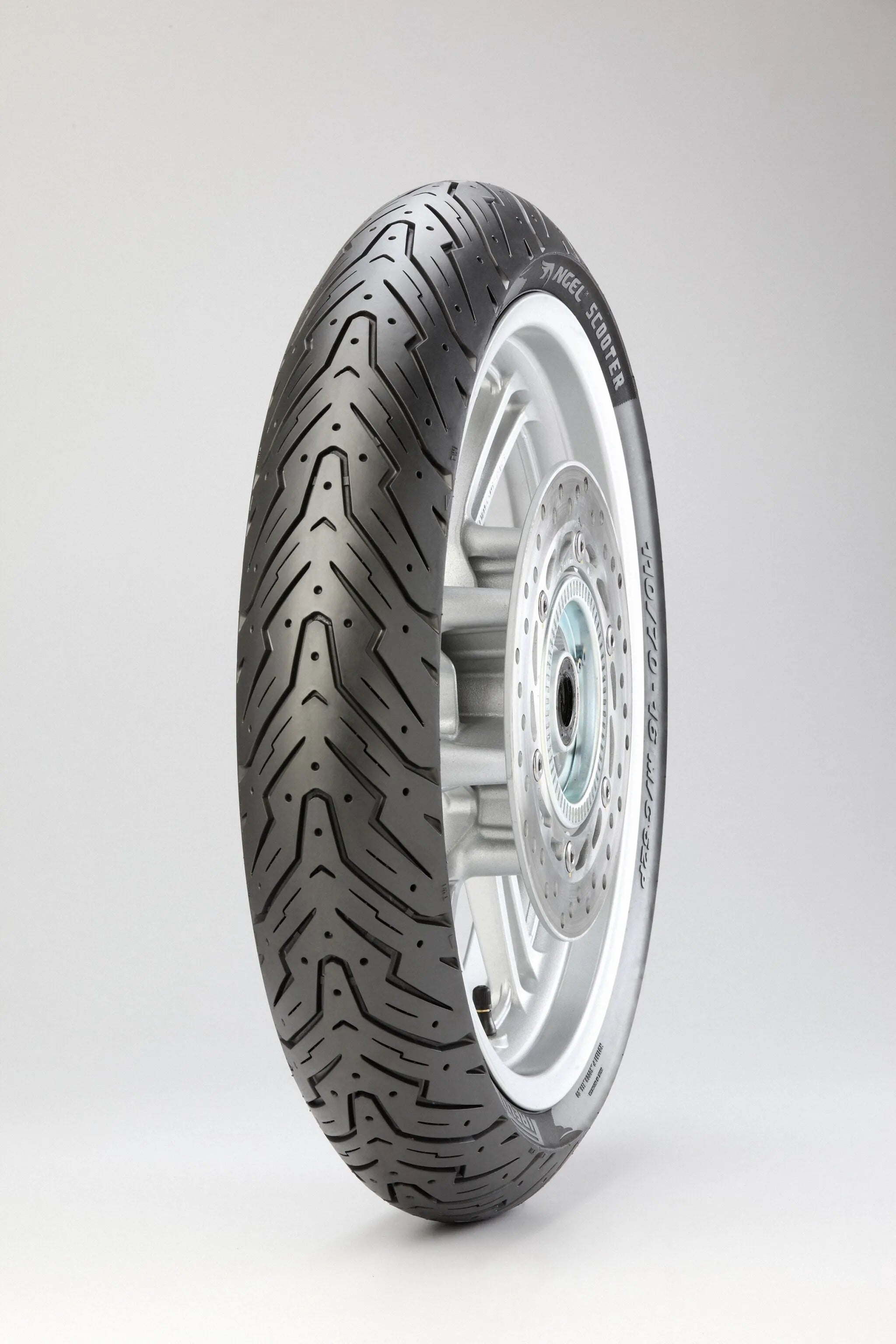 Pirelli Angel Scooter Tire 110/70-14 Rear