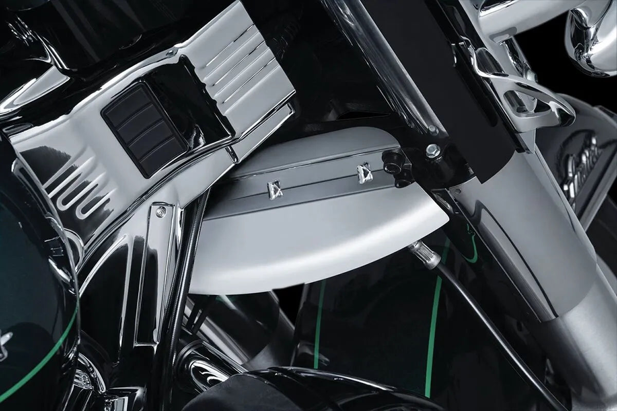 Kuryakyn Lower Triple Tree Wind Deflector