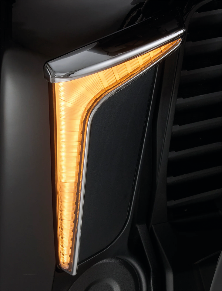 Ciro Fang Fairing Lights for Indian Pursuit – Electric & Light