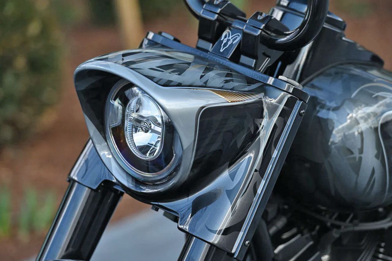 Tommy & Sons "el Cabron" Headlight Nacelle for Heritage Softail – Electric & Light