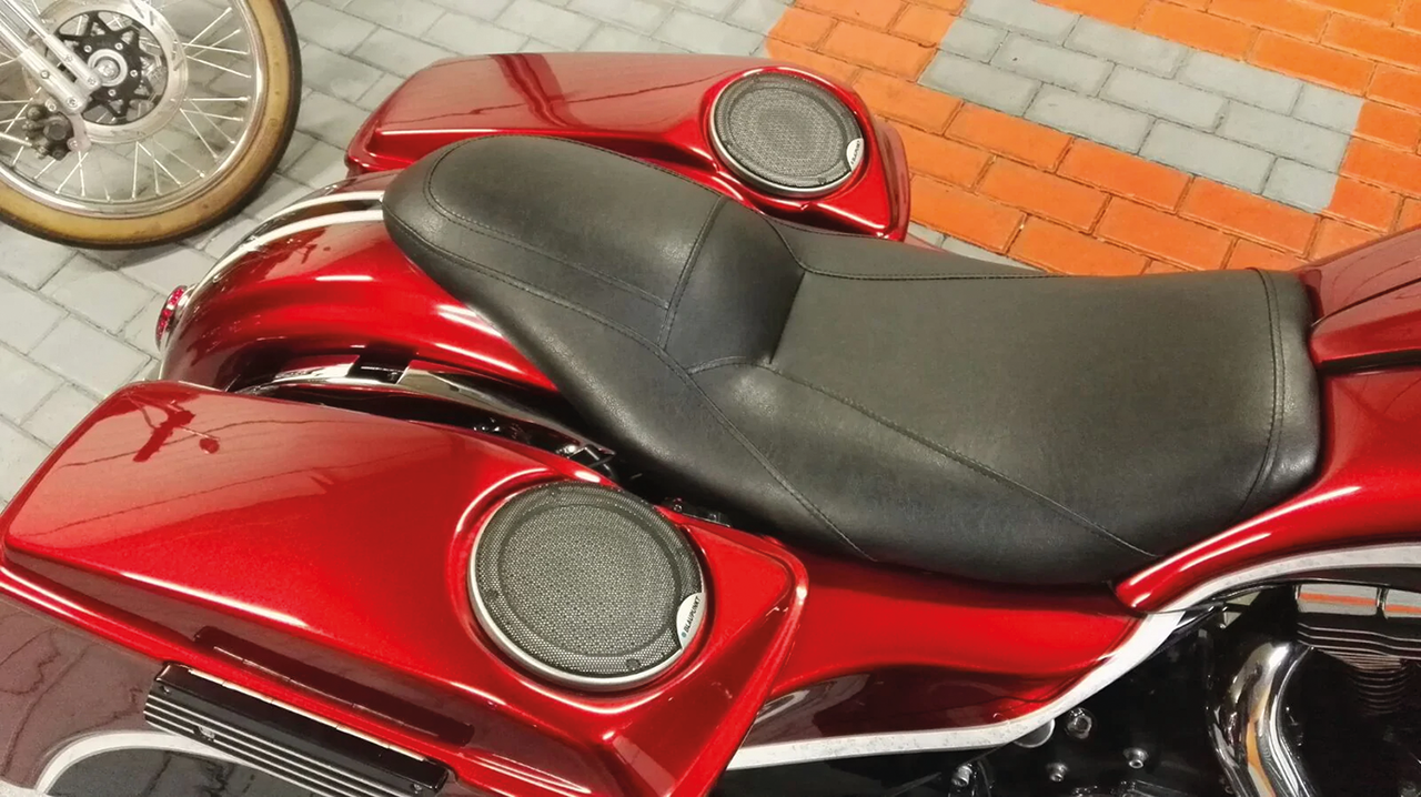 Tommy & Sons Fiberglass Saddlebag Lids for Touring – Luggage