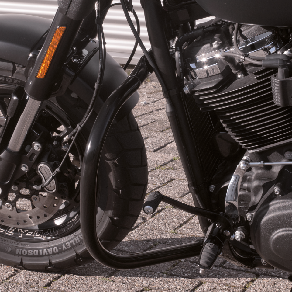 SuperTrapp Crash Highway Bars for Harley-Davidson – Frame & Rear Suspension
